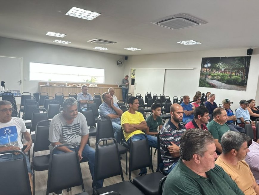 Feira livre de domingo continua na Rua Antônio Ricci