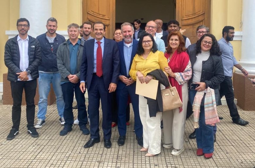 Prefeito de Serra Negra participa de reunião com Tribunal de Contas para discutir gestão pública