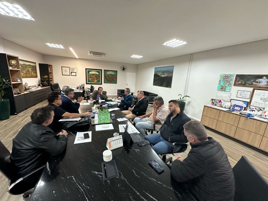 Prefeito Elmir Chedid cobra ações da Sabesp para resolver problemas de saneamento em Serra Negra