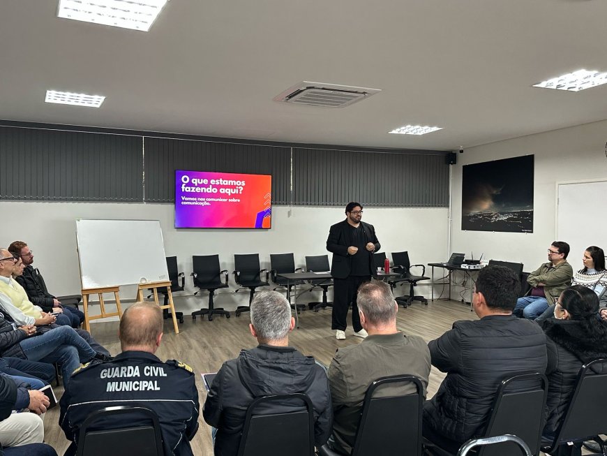Equipe da prefeitura de Serra Negra participa de Seminário de Comunicação