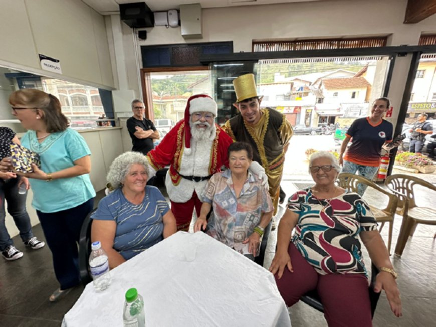 Fundo Social promove confraternização de fim de ano do Grupo da Melhor Idade