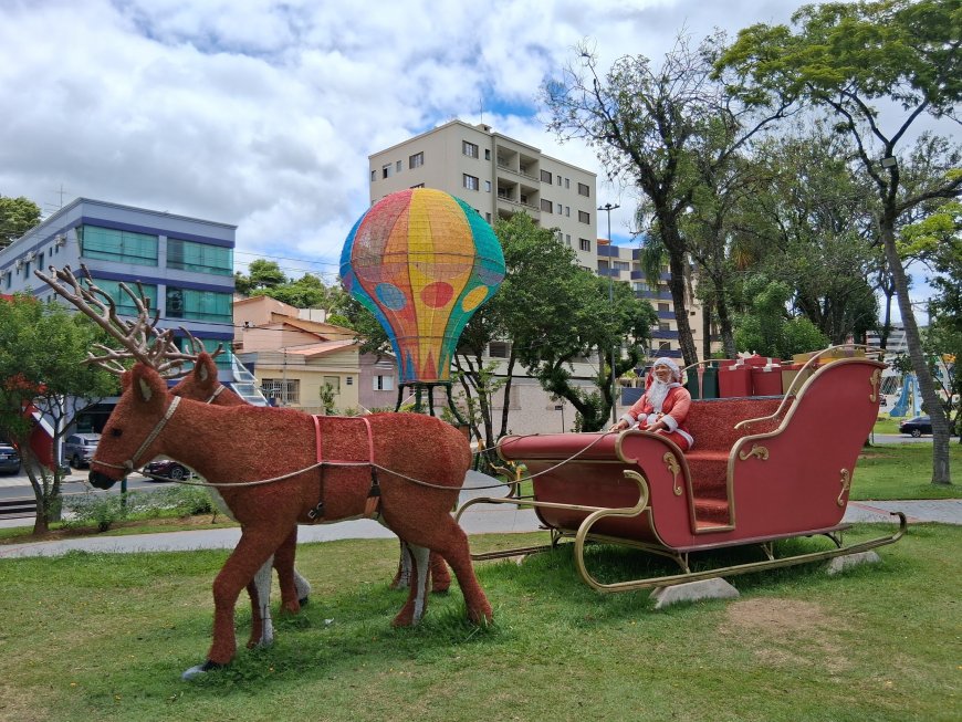 Decoração de Natal permanece em Serra Negra até o dia 11 de janeiro