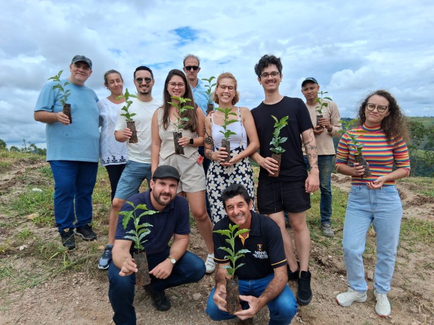 Café Nonno Marchi realiza experiência imersiva do café com plantio de mudas