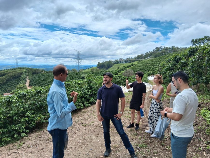 Café Nonno Marchi realiza experiência imersiva do café com plantio de mudas