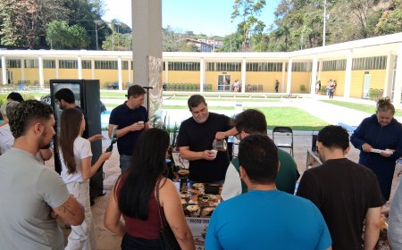 Entre Linhas e Vozes - Episódio 14: Festival do Café Especial do Circuito das Águas celebra centenário de Marie Curie em Águas de Lindóia 