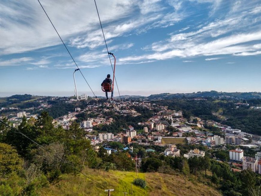 Teleférico de Serra Negra tem paralisação temporária para substituição do cabo de tração
