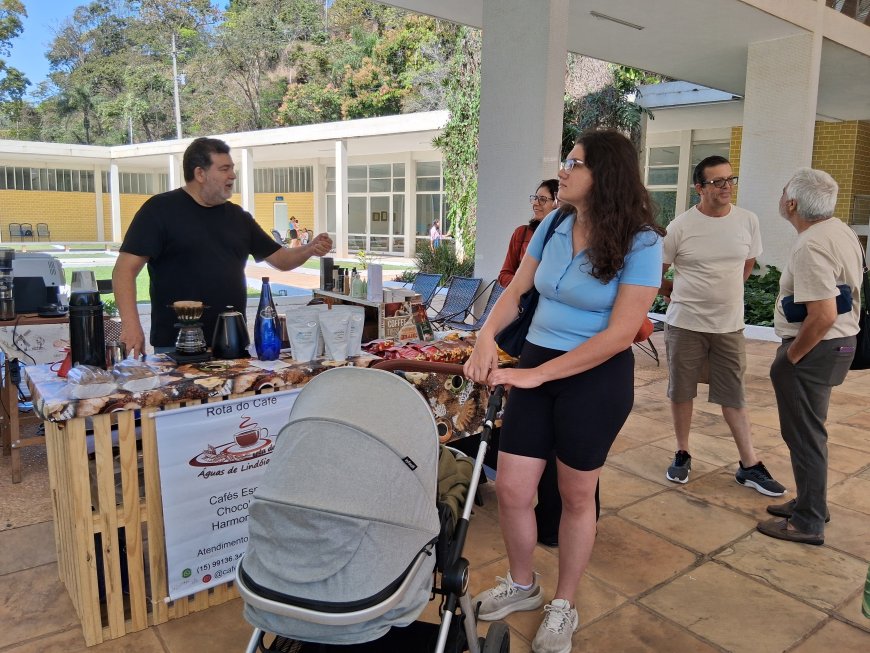 Entre Linhas e Vozes - Episódio 14: Festival do Café Especial do Circuito das Águas celebra centenário de Marie Curie em Águas de Lindóia 