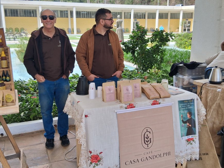 Entre Linhas e Vozes - Episódio 14: Festival do Café Especial do Circuito das Águas celebra centenário de Marie Curie em Águas de Lindóia 