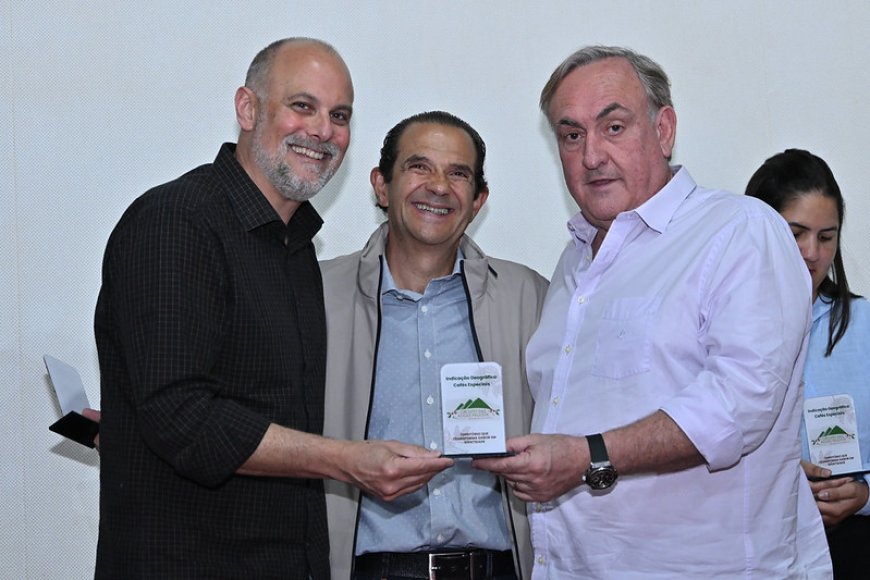 Café do Circuito das Águas Paulista recebe selo de Indicação Geográfica em cerimônia em Serra Negra