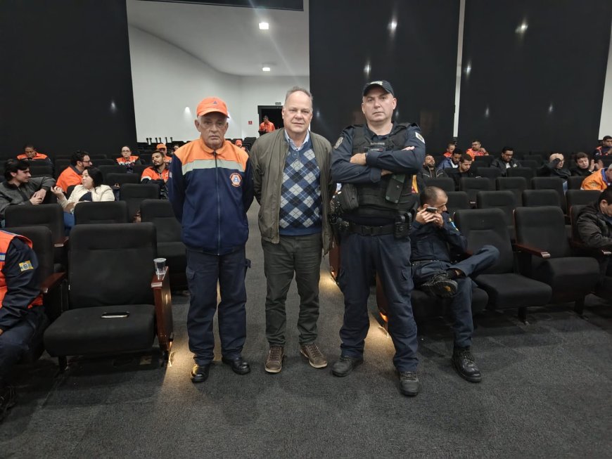 Serra Negra participa de capacitação sobre plano de contingência e segurança de barragens
