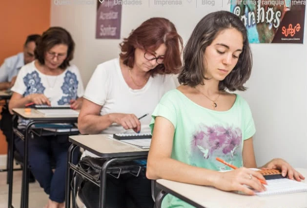 Enem tem mais de 5 milhões de inscritos: mulheres são 63,98% do total e 13,8 mil participantes têm mais de 60 anos