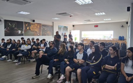 Projeto OAB Cidadania leva estudantes do Colégio Reino à prefeitura 