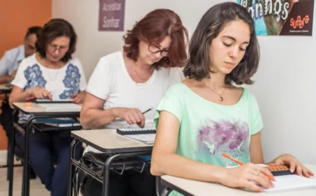 Enem tem mais de 5 milhões de inscritos: mulheres são 63,98% do total e 13,8 mil participantes têm mais de 60 anos